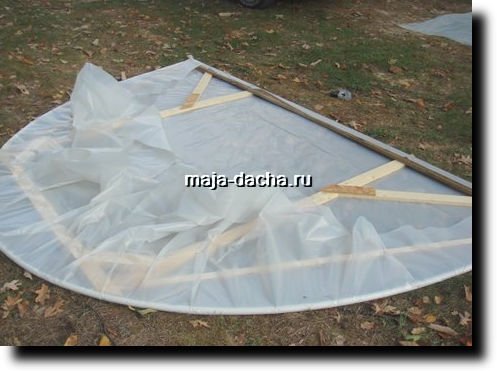по одной